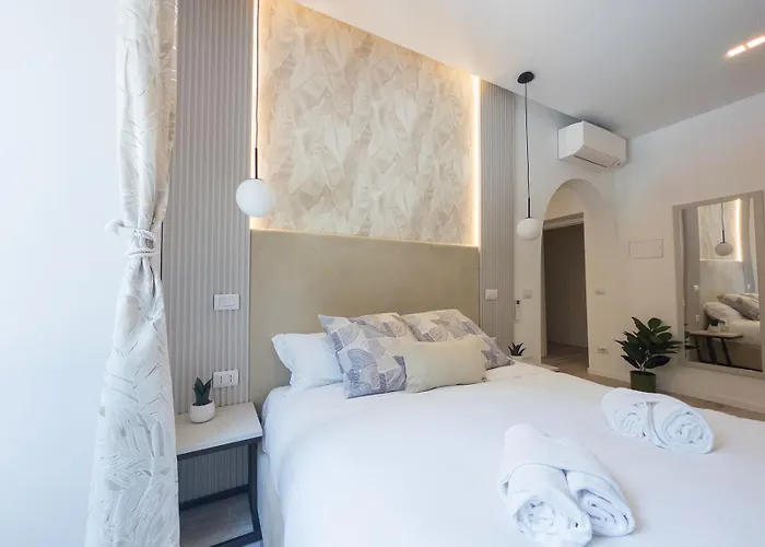 White Ottaviano 4* רומא